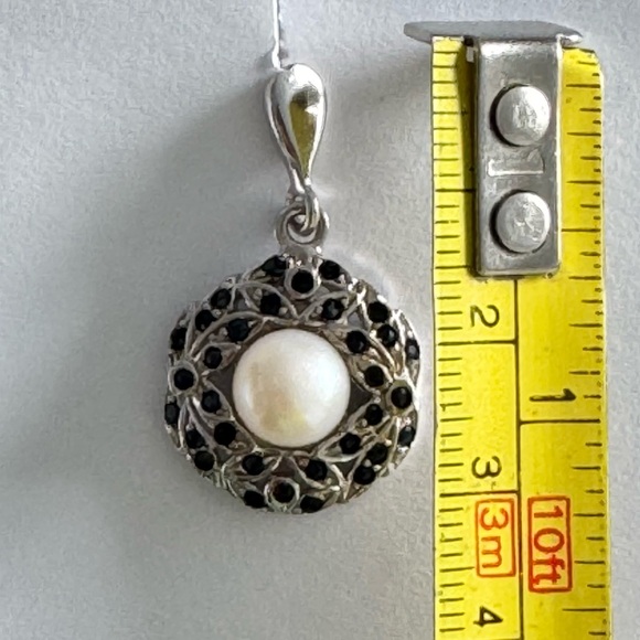 925 Silver Dangle Earrings with White Pearl and Blue Sapphires - Picture 8 of 8